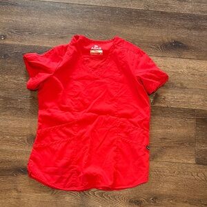 Adar red scrub top medium‎